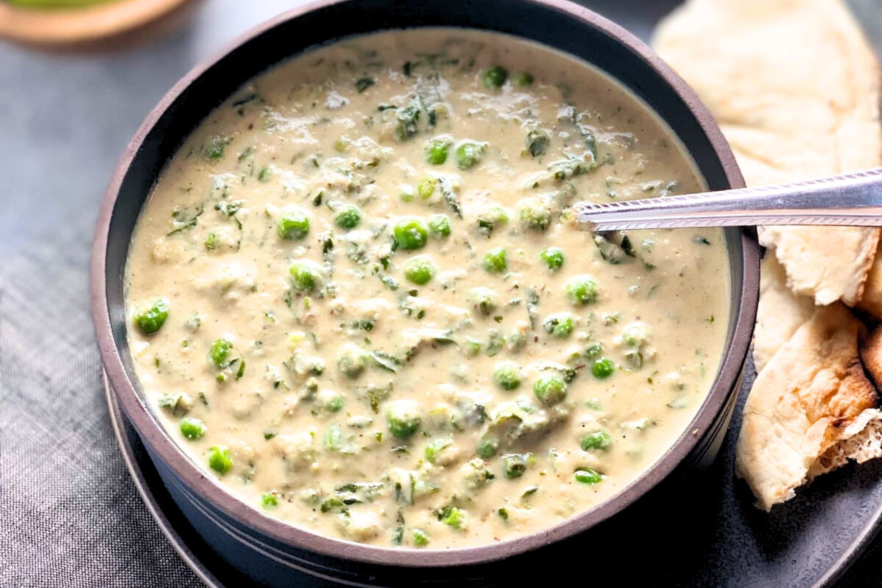 Methi Matar Malai with White Gravy Base